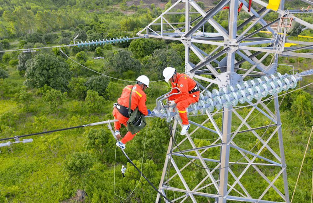 Giải pháp nào để bảo đảm đủ điện cho năm 2024?