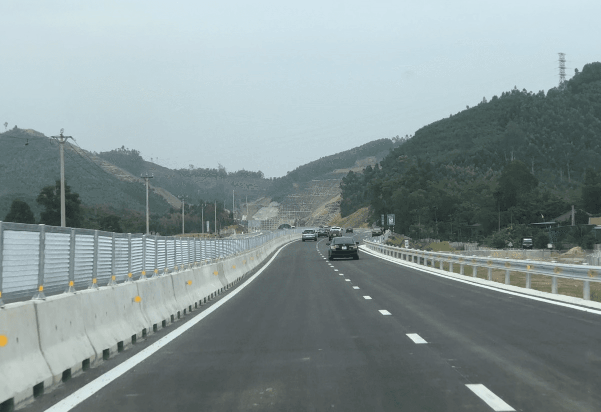Hơn 1.800km đường cao tốc được đưa vào khai thác trên cả nước