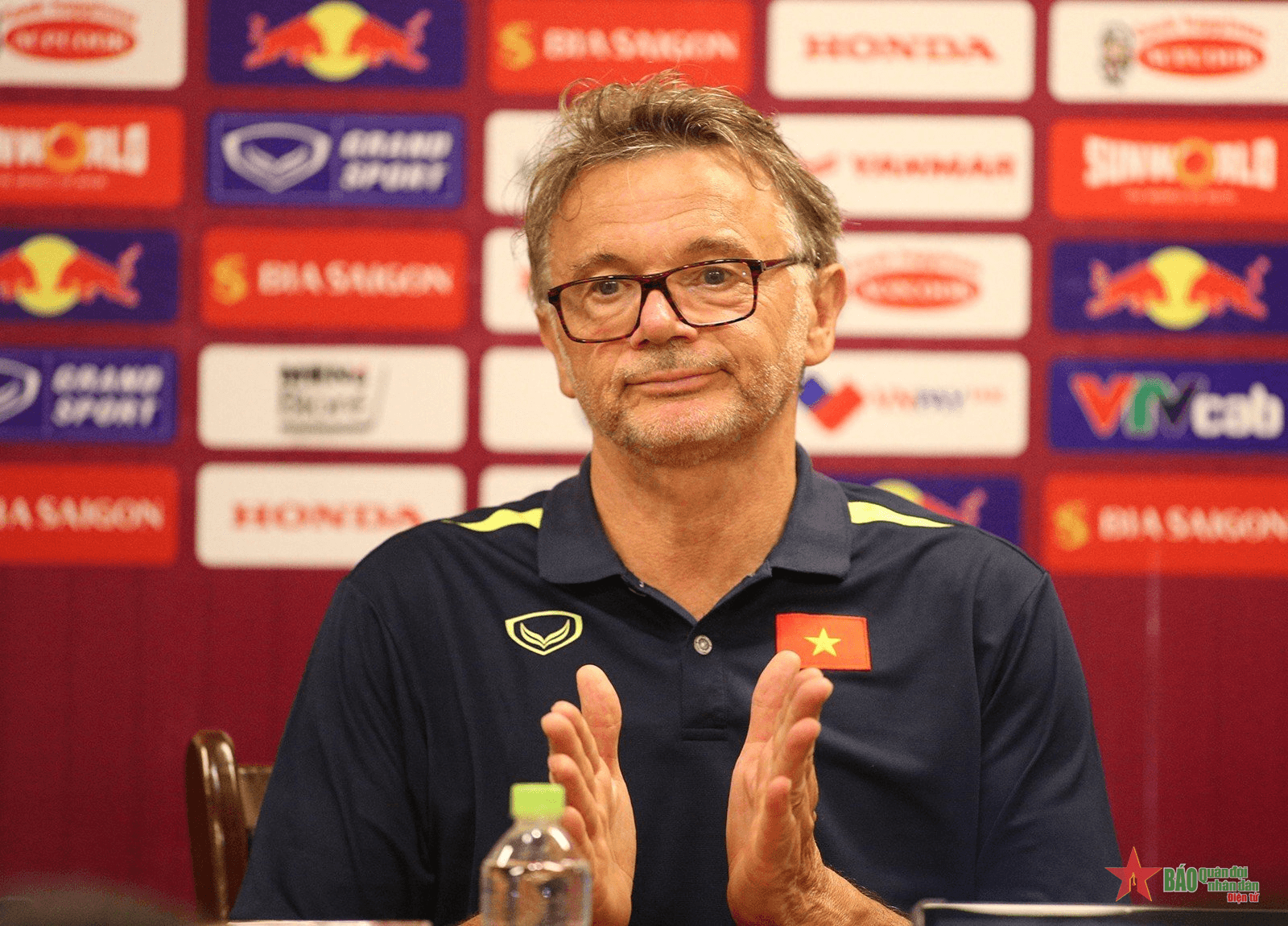 HLV Troussier nói gì khi U23 Việt Nam dự vòng chung kết châu Á?