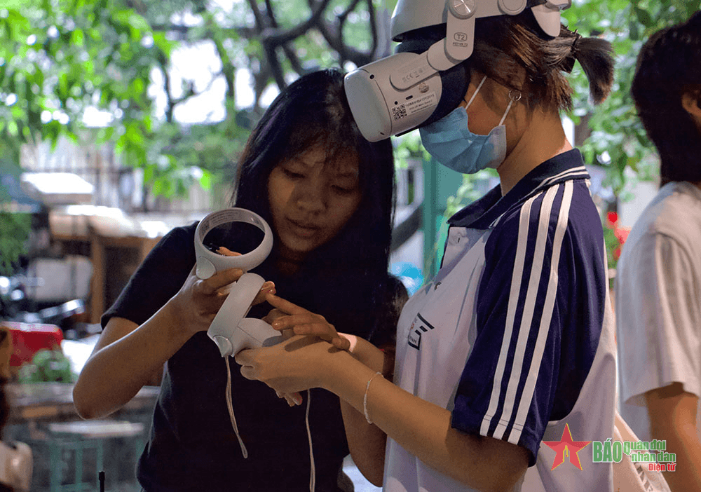Triển lãm tranh thực tế ảo gây quỹ bảo tồn động vật quý hiếm