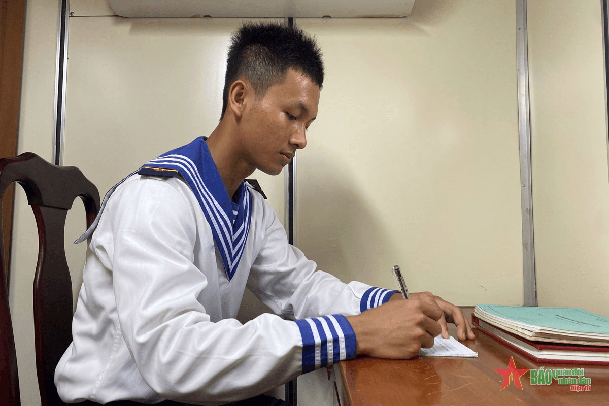 Trung sĩ Hồ Khải Linh - tấm gương sáng về nghị lực vượt khó