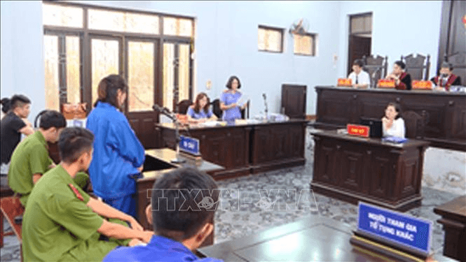 Vụ án 3 con gái đốt nhà mẹ đẻ ở Hưng Yên: Người con gái út nhận án 22,5 năm tù