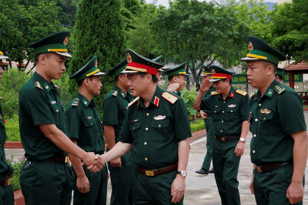 Thiếu tướng An Phương Nam và đoàn công tác Cục Quân nhu kiểm tra và khảo sát tại Bộ đội Biên phòng Lào Cai