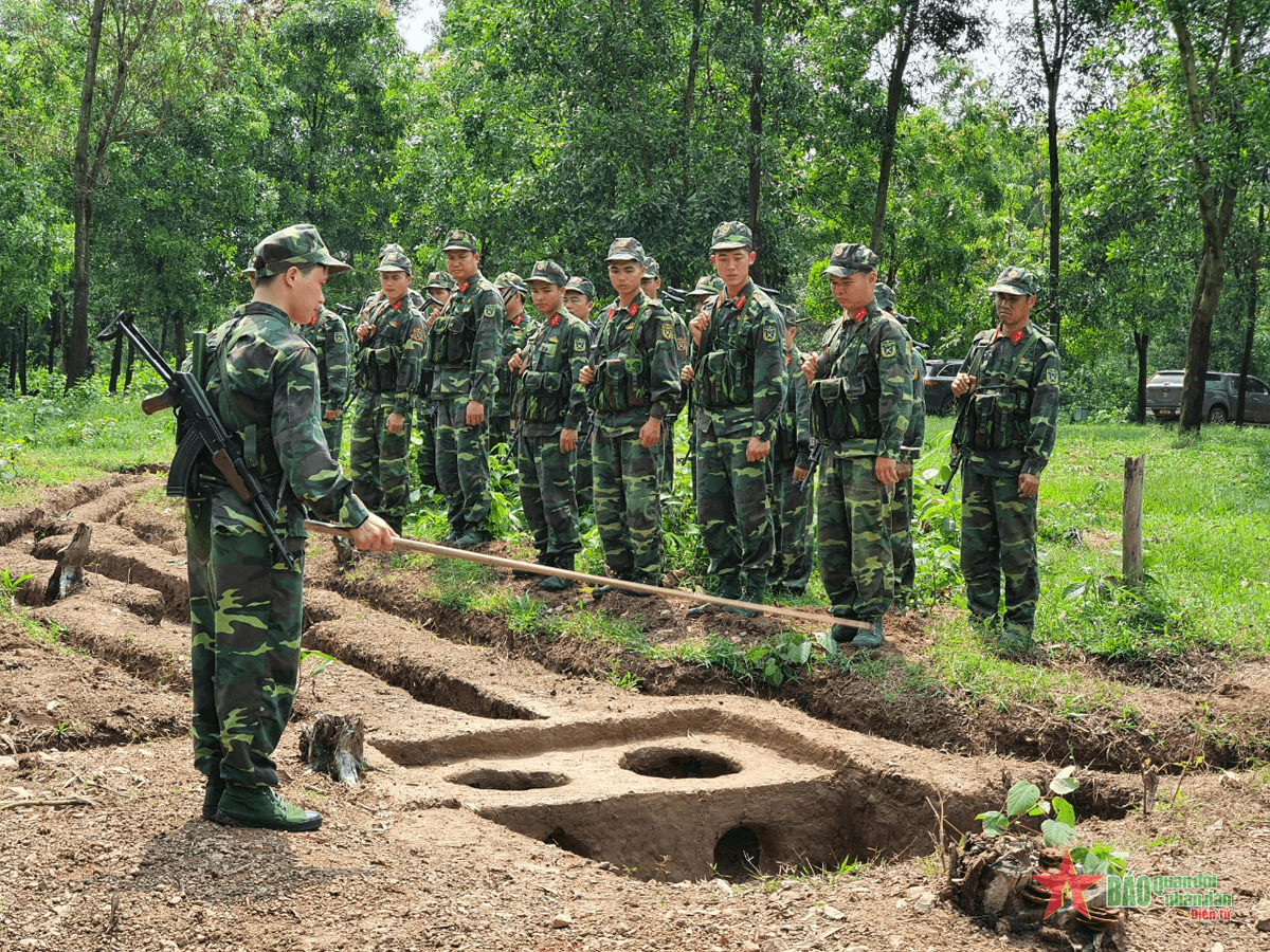 Phúc Yên quân mạnh “gửi” trong dân