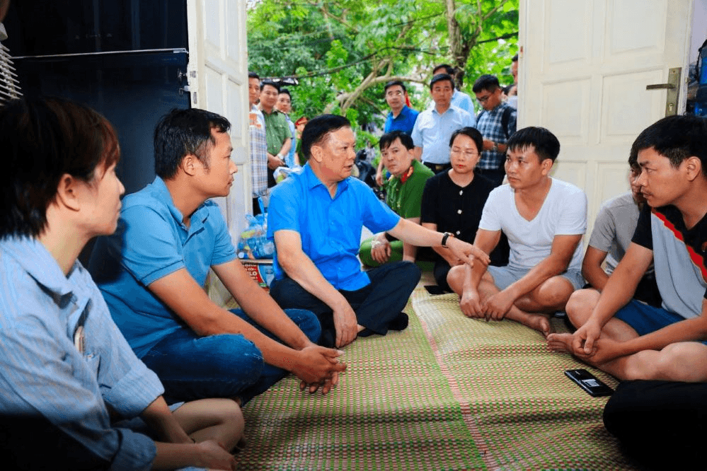 Trung tá Kim Thanh Phi dũng cảm cứu người trong vụ cháy