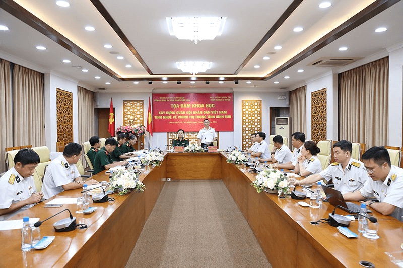 Tọa đàm khoa học xây dựng Quân đội nhân dân Việt Nam tinh nhuệ về chính trị trong tình hình mới