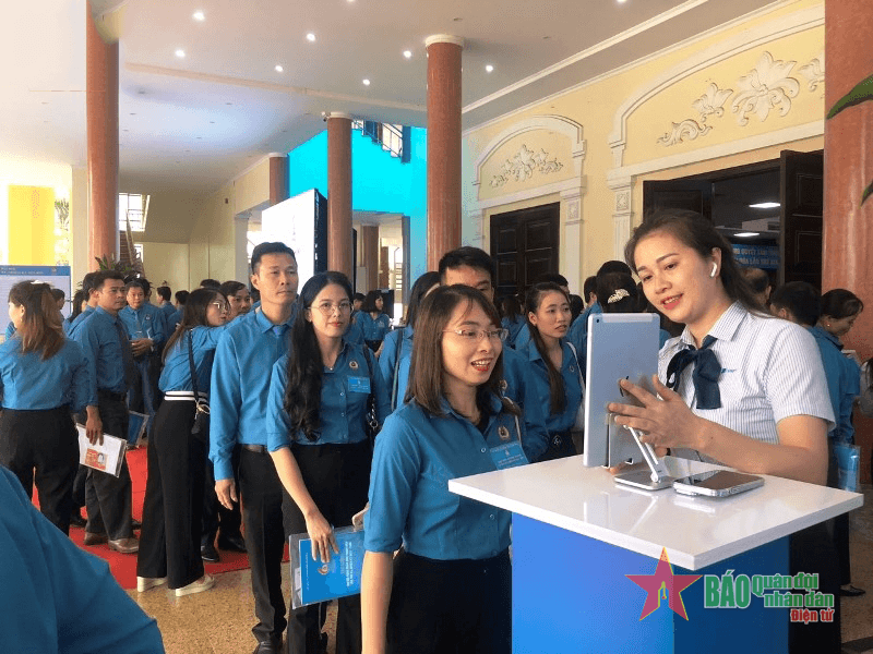 Hàng loạt các ứng dụng công nghệ số được áp dụng tại Đại hội Công đoàn tỉnh Thanh Hóa lần thứ XX
