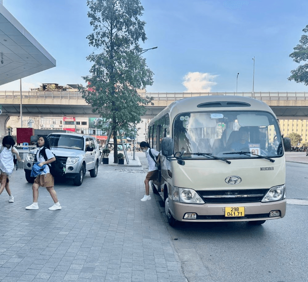 Quản lý chặt điều kiện xe đưa đón học sinh