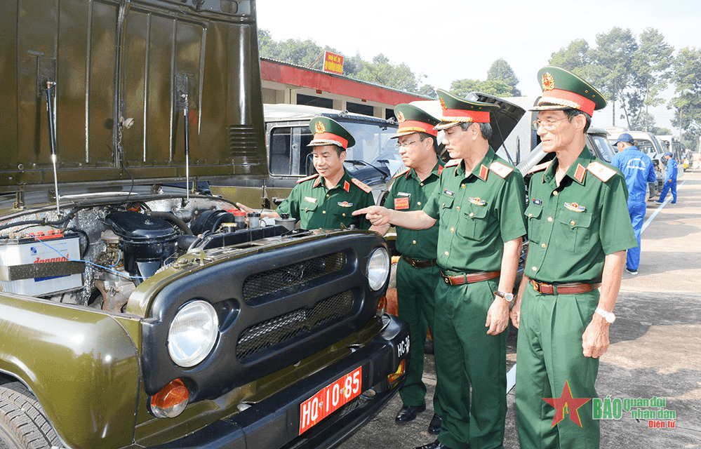 Thi xe tốt, lái xe giỏi toàn quân tại Trường Sĩ quan Lục quân 2