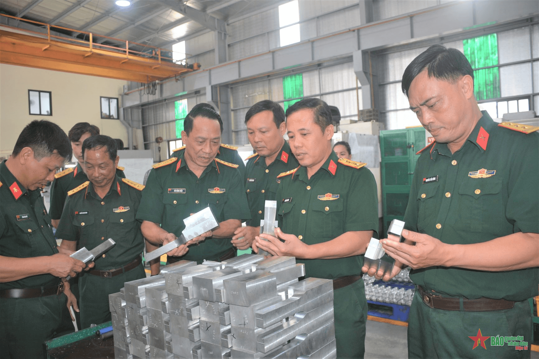 Đề xuất bổ sung, sửa đổi Thông tư số 164 của Bộ Quốc phòng, Quyết định số 294 của Tổng cục Chính trị