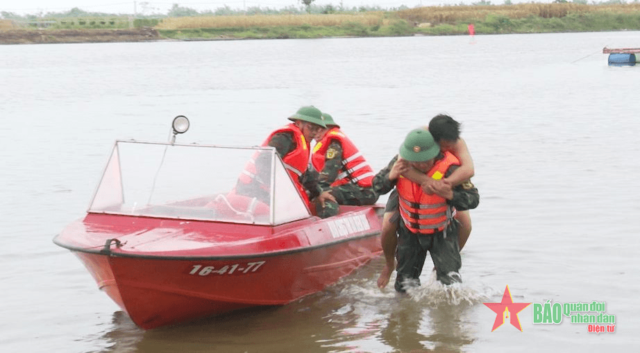 Quân khu 5 sẵn sàng trước mùa mưa bão