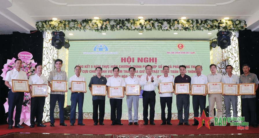 Phát huy vai trò cựu chiến binh tham gia bảo đảm trật tự, an toàn giao thông