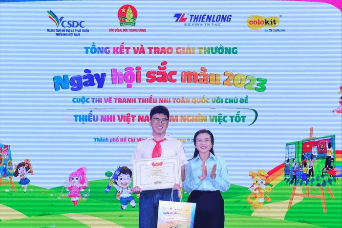Gần 190.000 tác phẩm tham dự vẽ tranh “Thiếu nhi Việt Nam làm nghìn việc tốt”