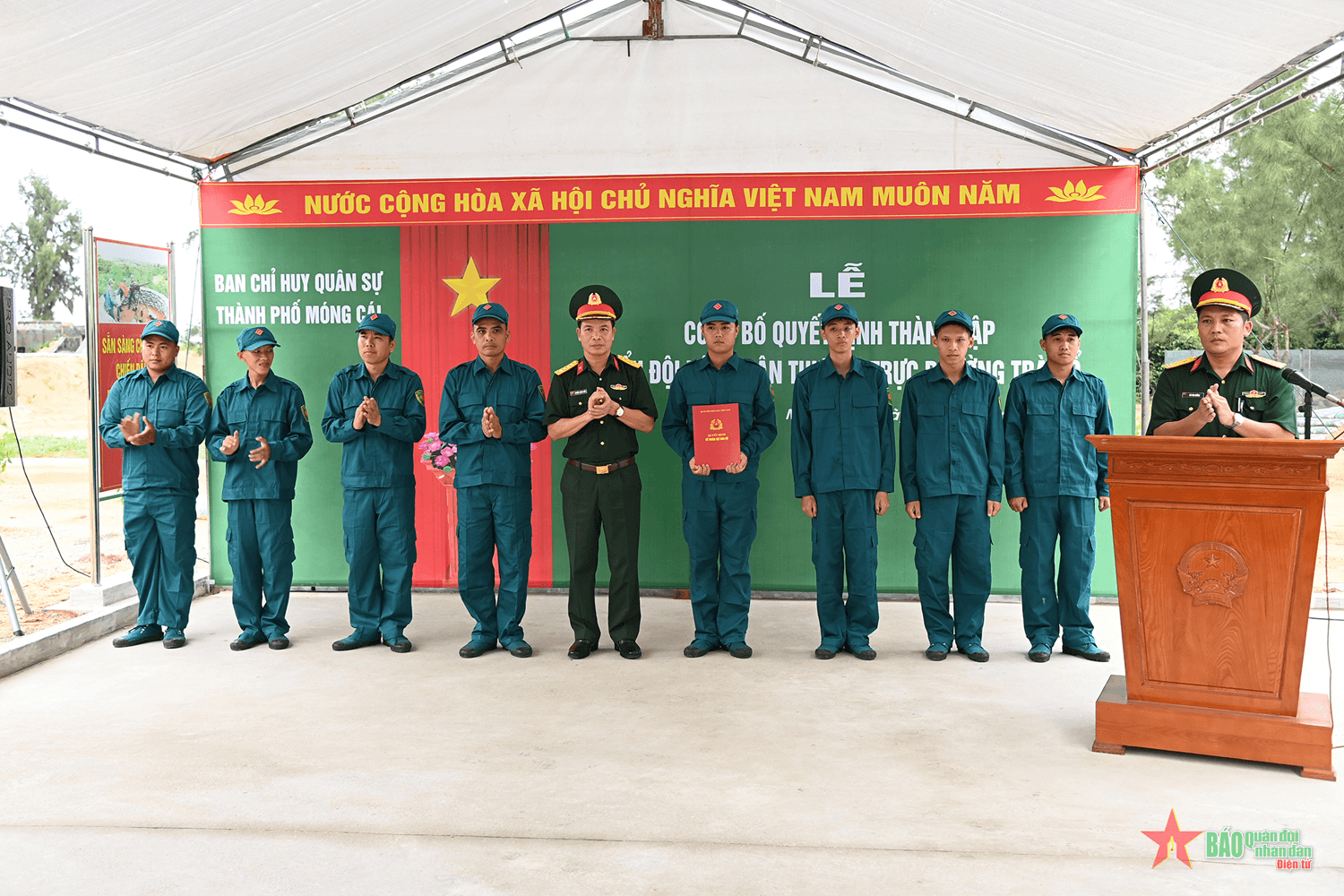 Quảng Ninh: Công bố Quyết định thành lập tiểu đội Dân quân thường trực phường Trà Cổ (TP Móng Cái)