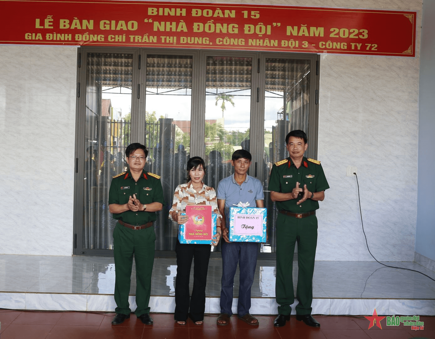 Binh Đoàn 15 trao “Nhà Đồng đội” tặng công nhân là người dân tộc thiểu số có hoàn cảnh khó khăn