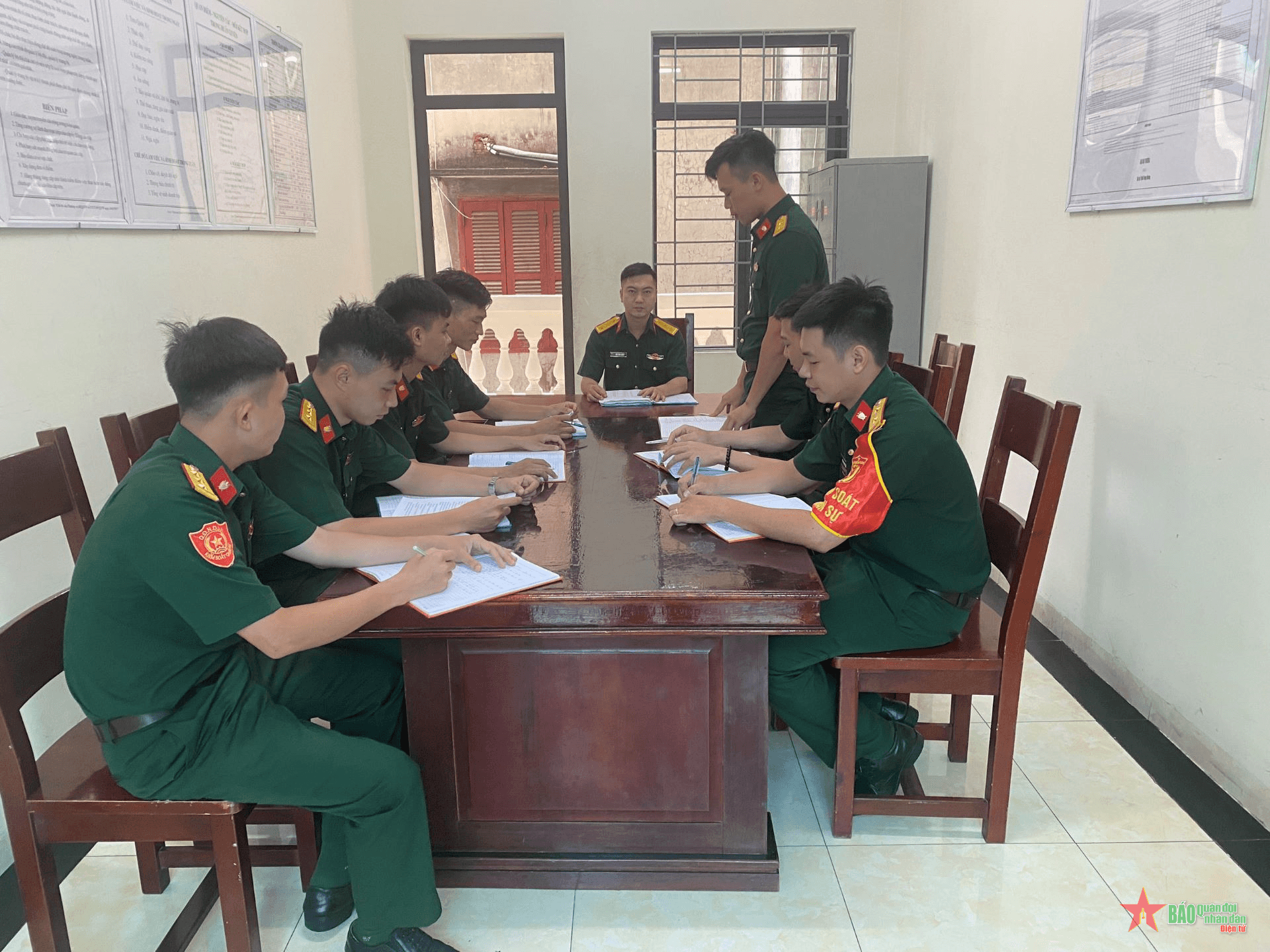 Phát huy vai trò của đảng viên trong việc xây dựng chi bộ vững mạnh