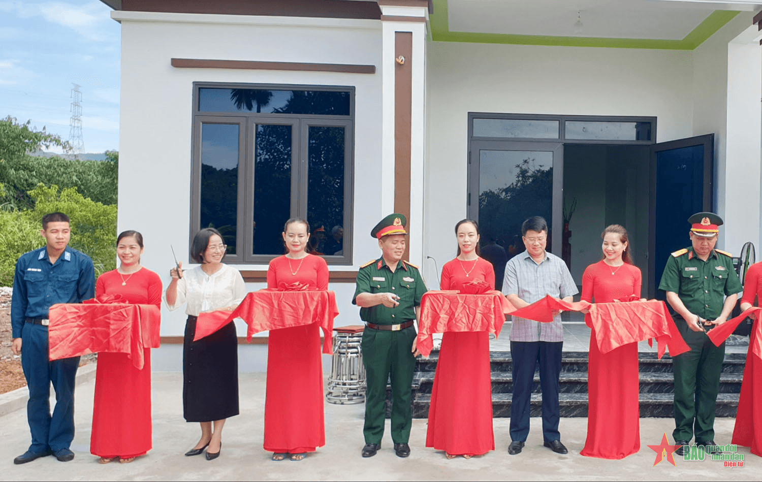 Ban CHQS TP Hạ Long khánh thành nhà ở tặng quân nhân mới nhập ngũ