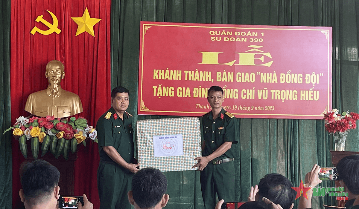 Gia đình Thiếu tá QNCN Vũ Trọng Hiếu đã có nhà mới