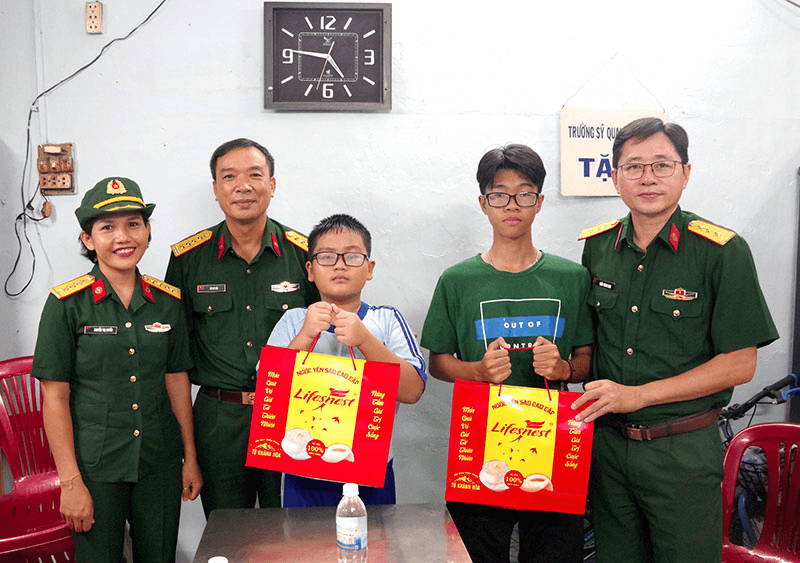 “Đêm hội trăng rằm” dành cho con cán bộ, nhân viên Trường Sĩ quan Thông tin