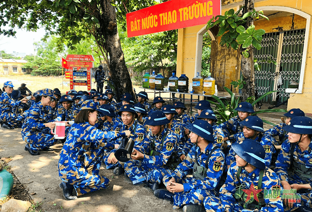 Những nữ quân nhân ở Lữ đoàn Công binh 83