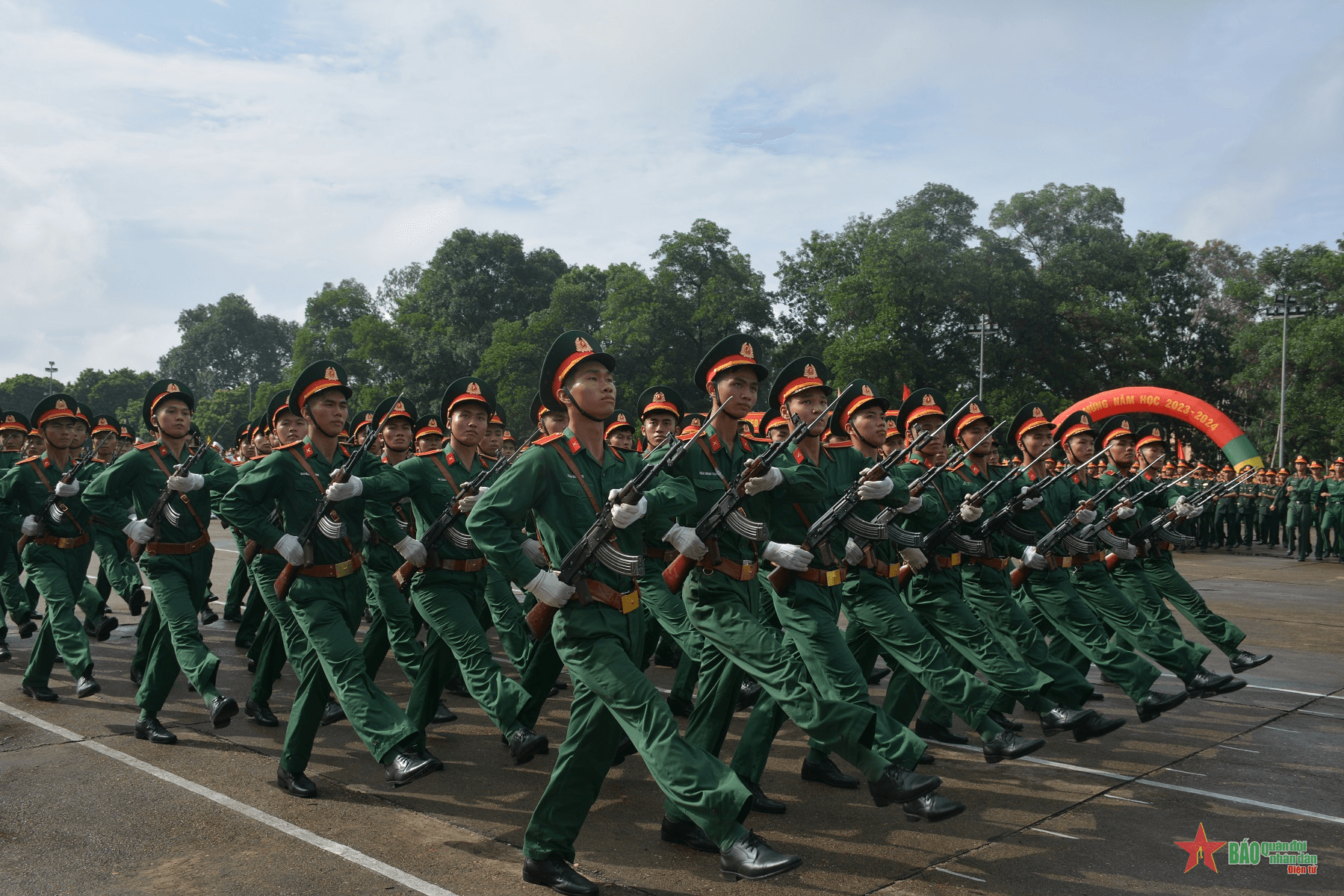 Triển khai thực hiện khung năng lực giảng dạy của giảng viên, giáo viên trong nhà trường Quân đội
