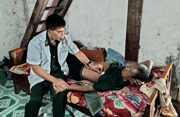 Người thầy thuốc quân hàm xanh nơi cực Tây Tổ quốc: Bài 2: Hạnh phúc từ những nỗ lực (Tiếp theo và hết)