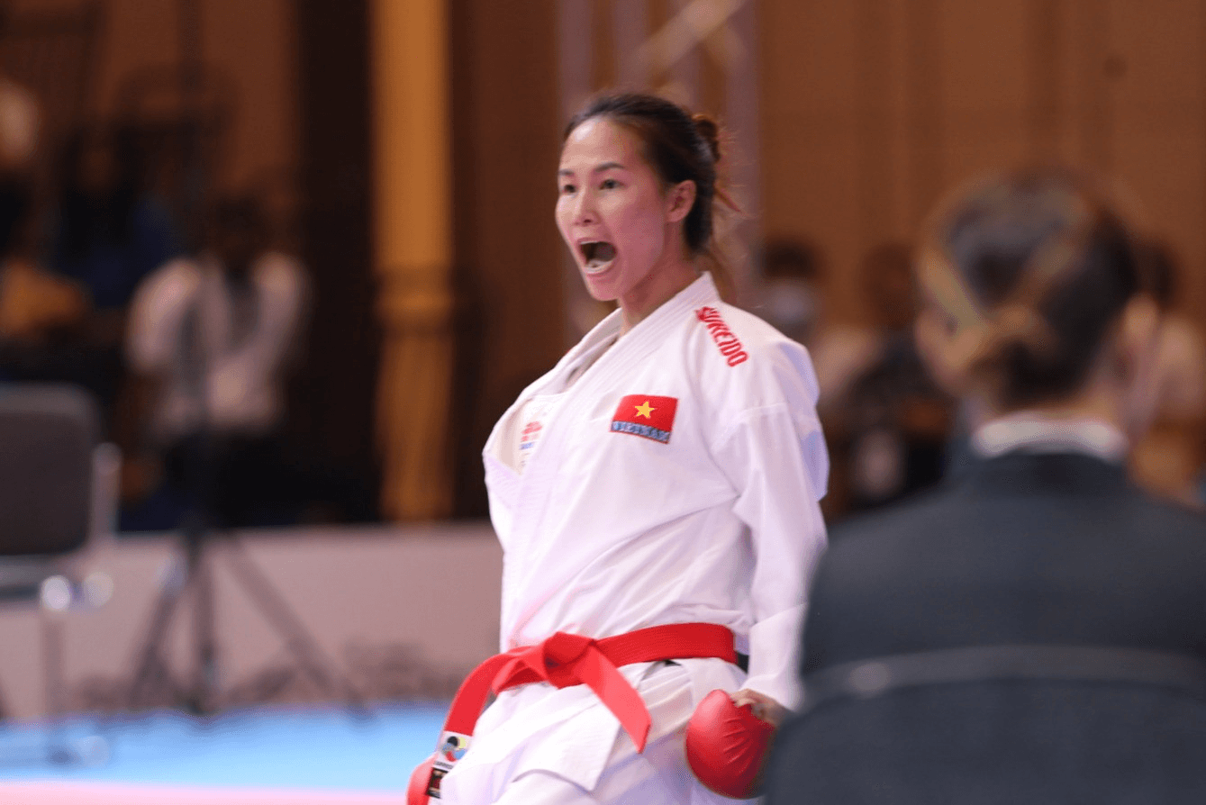 Đinh Thị Hương giành Huy chương đồng cho Karate Việt Nam tại ASIAD 19