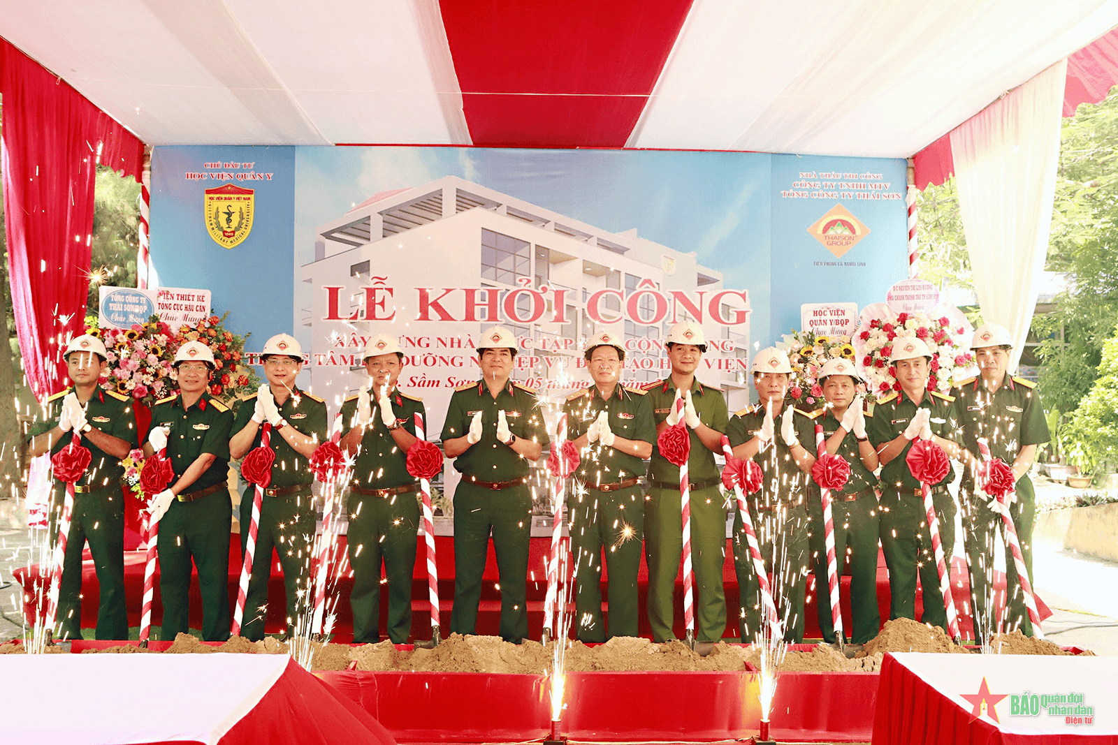 Trung tướng Nguyễn Xuân Kiên phát lệnh khởi công xây dựng nhà thực tập y tế cộng đồng tại Thanh Hóa

​