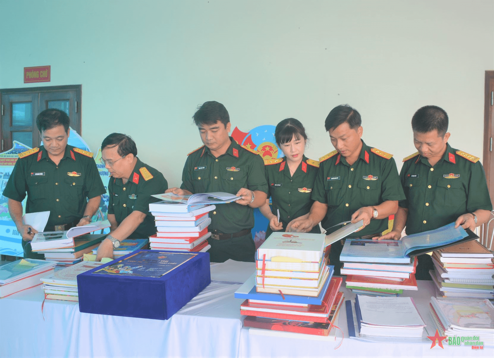 431 tác phẩm của tuổi trẻ tham gia cuộc thi tìm hiểu pháp luật cấp toàn quân