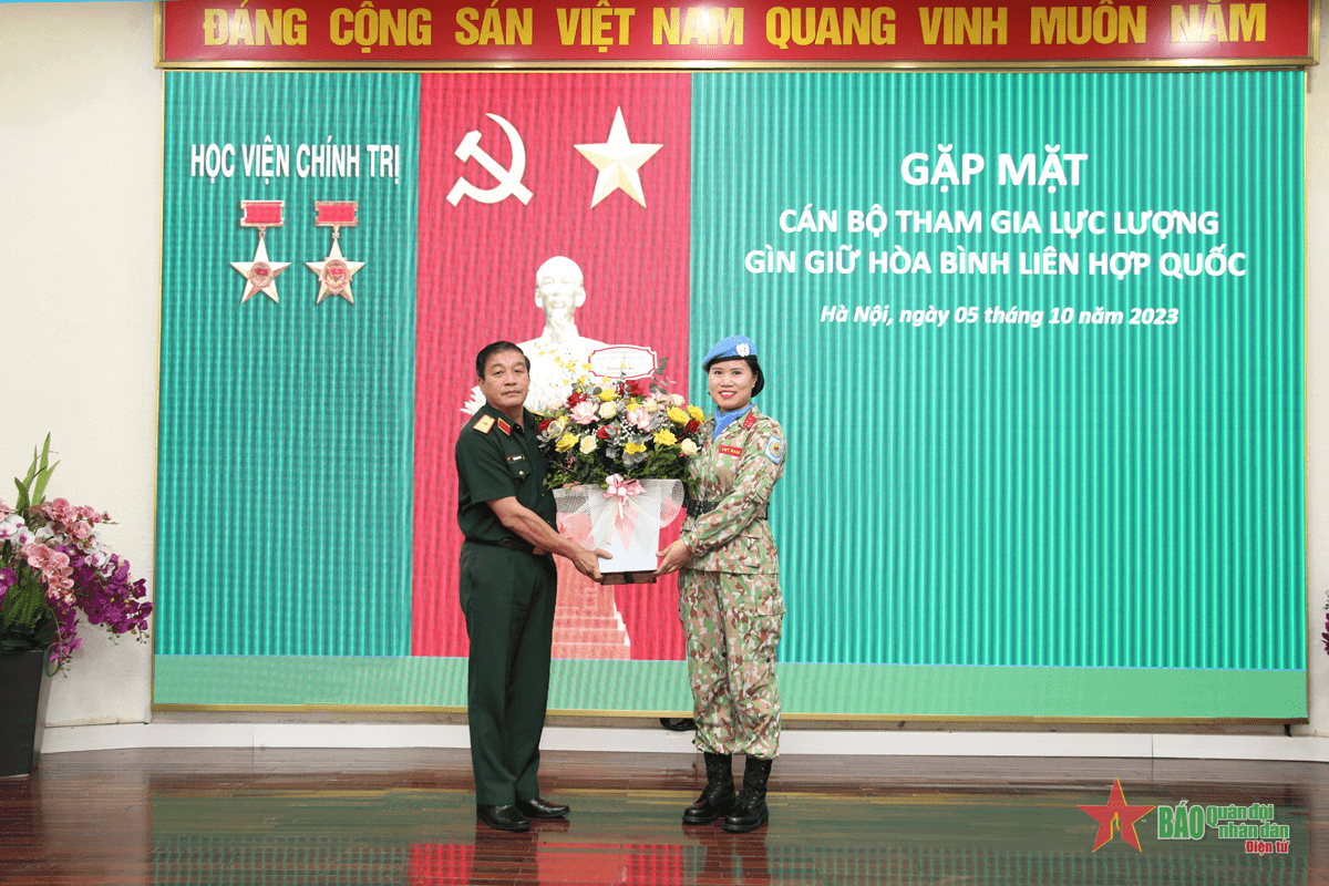 Học viện Chính trị gặp mặt cán bộ tham gia hoạt động gìn giữ hòa bình Liên hợp quốc
