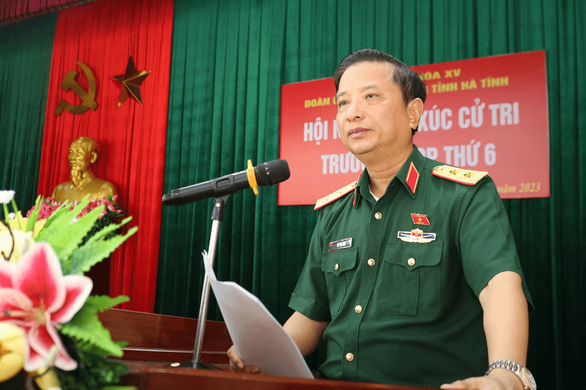 Trung tướng Hà Thọ Bình tiếp xúc cử tri tại tỉnh Hà Tĩnh