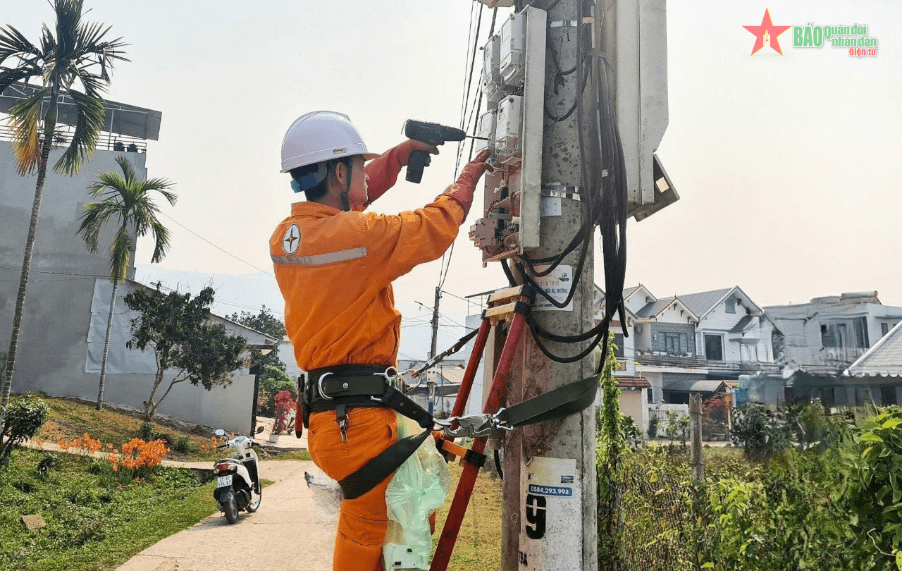 Công ty Điện lực Điện Biên thực hiện thay đổi lịch ghi chỉ số công tơ mua bán điện hằng tháng