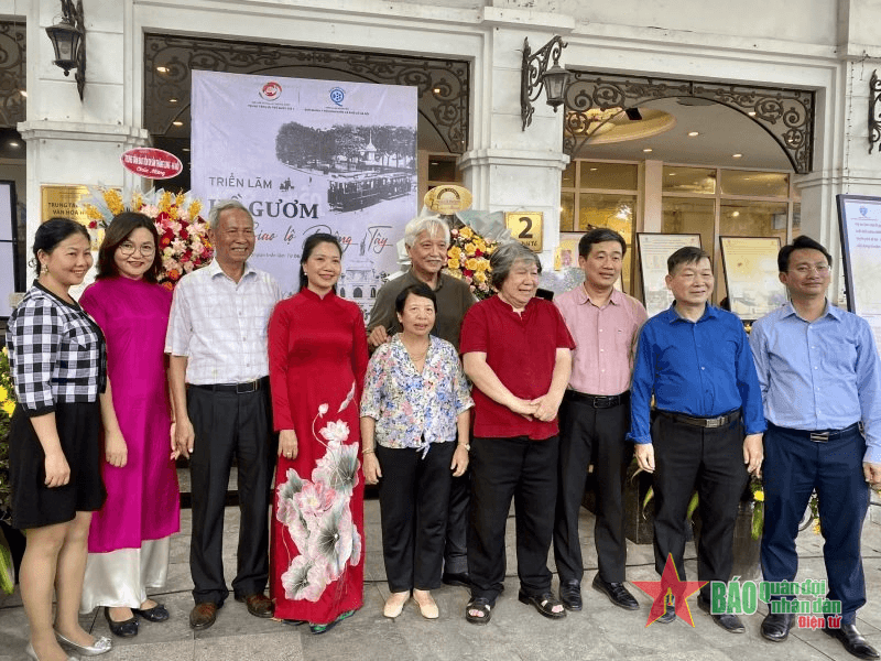 Triển lãm “Hồ Gươm, Giao lộ Đông – Tây” - Hồi ức đẹp về Hồ Gươm và Hà Nội xưa