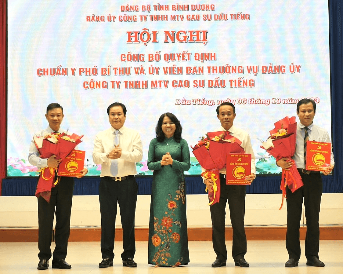 Bổ nhiệm, chuẩn y nhân sự Tổng giám đốc và Phó bí thư Đảng ủy Công ty Cao su Dầu Tiếng