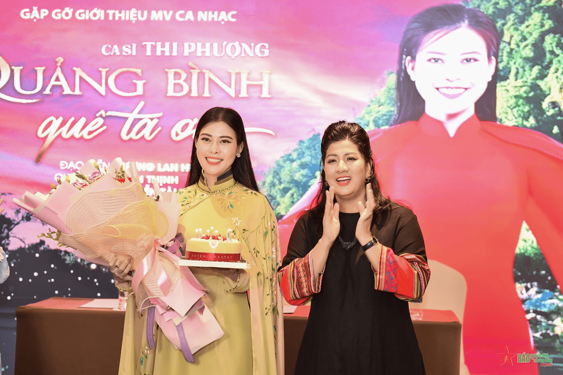 Ca sĩ Thi Phượng hát “tỉnh ca” Quảng Bình với tinh thần mới