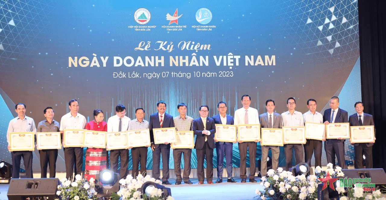 Tỉnh Đắk Lắk kỷ niệm Ngày Doanh nhân Việt Nam