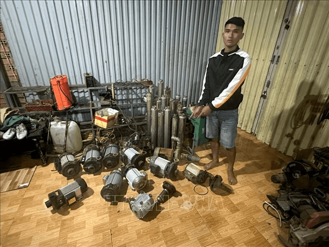 Lâm Đồng: Khởi tố 6 đối tượng trộm cắp hàng trăm máy bơm nước
