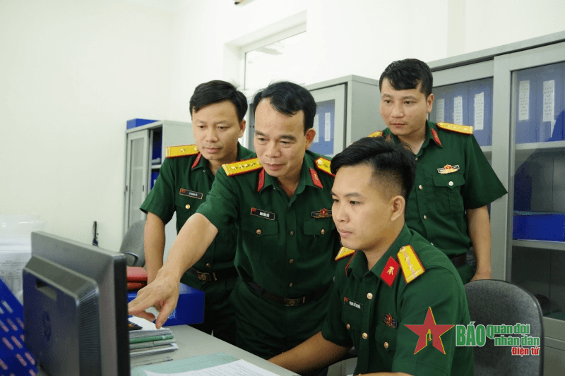 Anh Tốc của công việc...