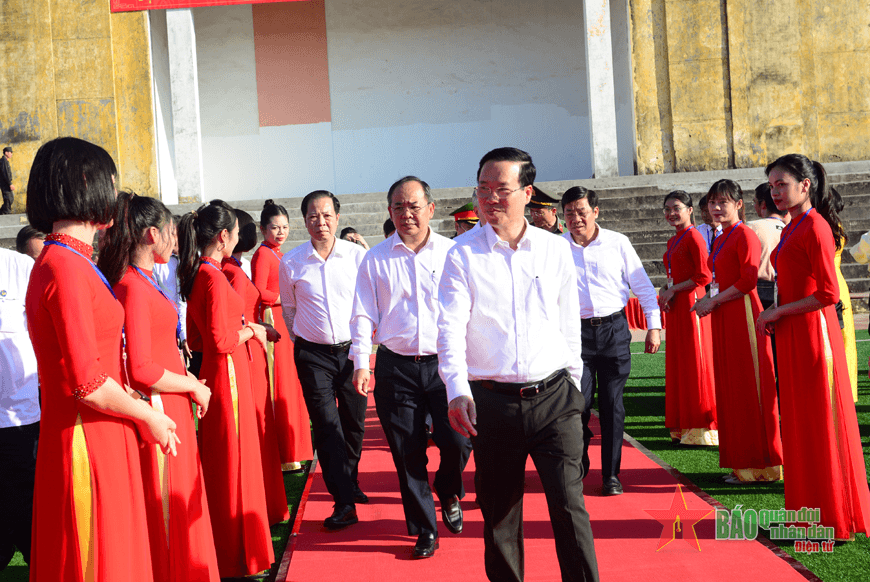 Chủ tịch nước Võ Văn Thưởng dự Lễ khởi công tôn tạo Di tích lịch sử cấp quốc gia khán đài B, sân vận động tỉnh Bắc Giang