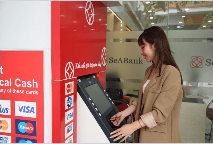 Quận Hoàn Kiếm đẩy mạnh thanh toán không dùng tiền mặt