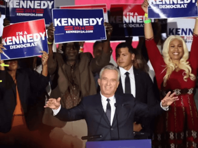Bầu cử Mỹ 2024: Luật sư R.F. Kennedy Jr tuyên bố tranh cử độc lập
