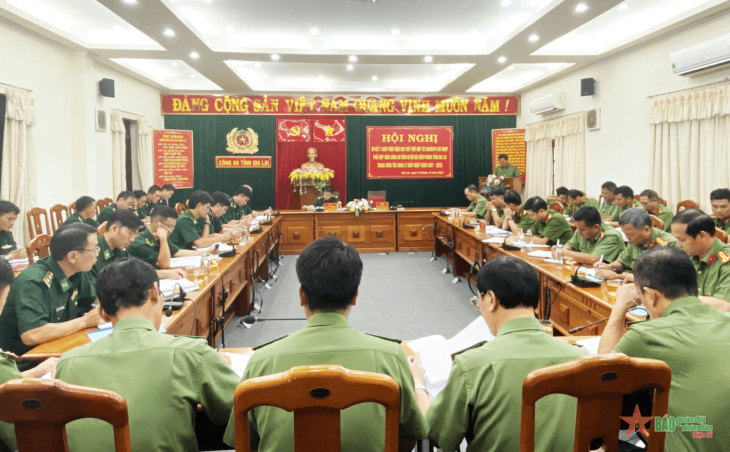 Sơ kết 2 năm thực hiện quy chế phối hợp trong công tác quản lý, kiểm soát xuất nhập cảnh