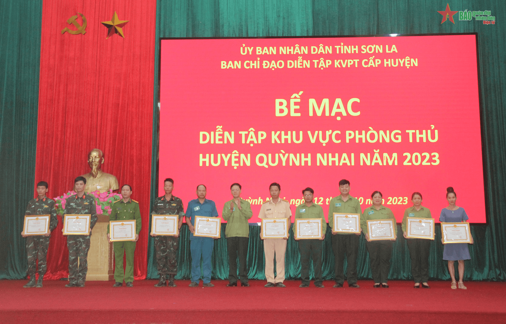 Sơn La: Bế mạc diễn tập khu vực phòng thủ huyện Quỳnh Nhai năm 2023