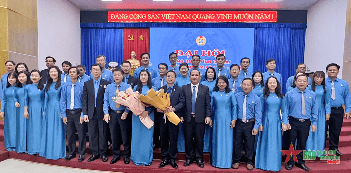 Đồng chí Nguyễn Hoàng Phong được bầu giữ chức Chủ tịch Liên đoàn Lao động tỉnh Gia Lai