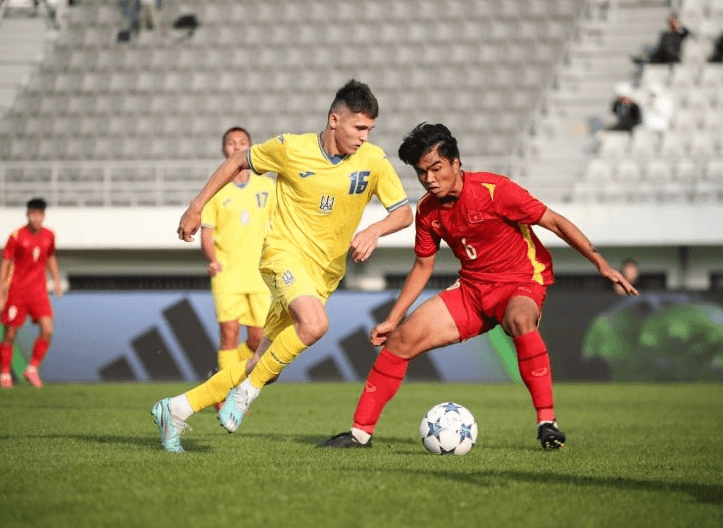 U18 Việt Nam thua tiếc nuối dù 2 lần dẫn trước U18 Ukraine