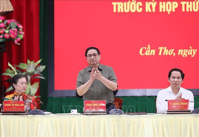Thủ tướng Chính phủ Phạm Minh Chính tiếp xúc cử tri trẻ tuổi thành phố Cần Thơ