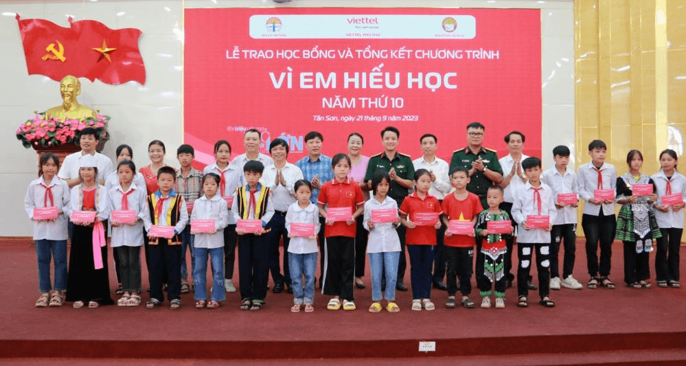 Viettel Phú Thọ chung tay chăm lo những “mầm xanh”