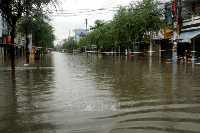 Mưa lũ diễn biến phức tạp ở Quảng Nam
