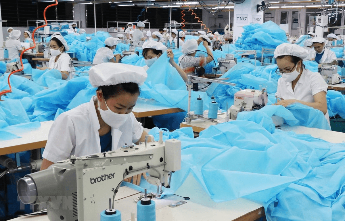 Vi phạm quy định về sử dụng người lao động dưới 16 tuổi có thể bị xử lý hình sự như thế nào?
