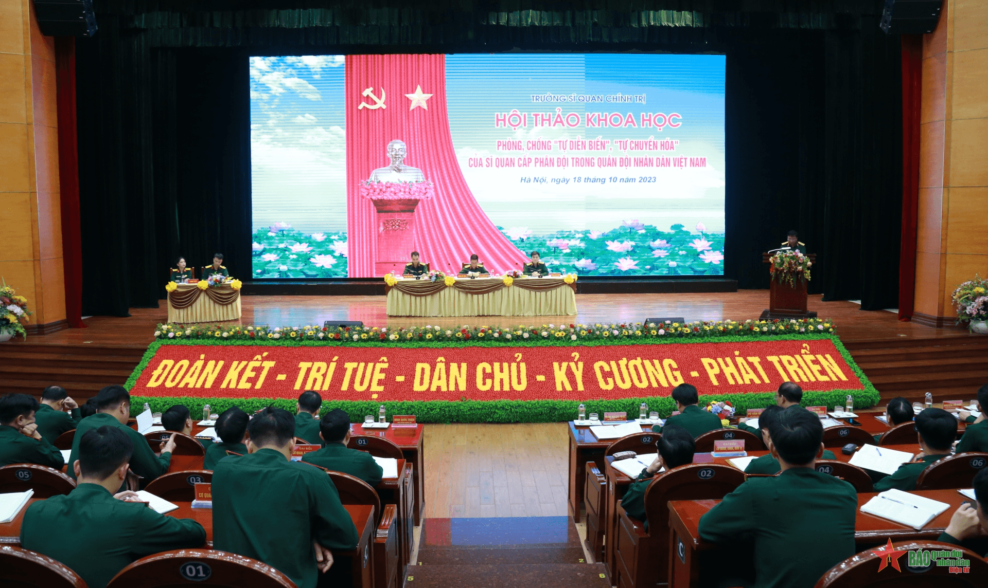 Trường Sĩ quan Chính trị tổ chức Hội thảo khoa học về Phòng, chống “tự diễn biến”, “tự chuyển hóa” của sĩ quan cấp phân đội